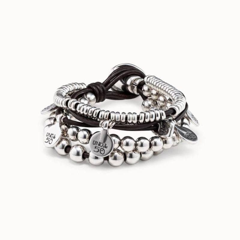 Браслет UNOde50 круглый кожаный с подвесками