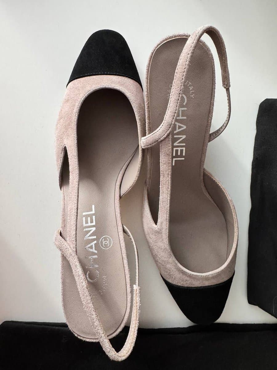 Женские замшевые туфли Chanel на каблуке